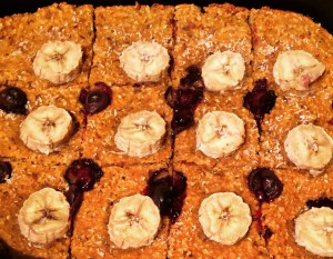 Healthy vegan Carrot Banana Blueberry Ontbijtcake